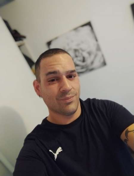 JH coquin cherche femme ou couple