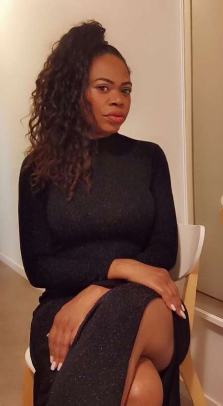 SOFIA BELLE BRUNE DE PASSAGEM