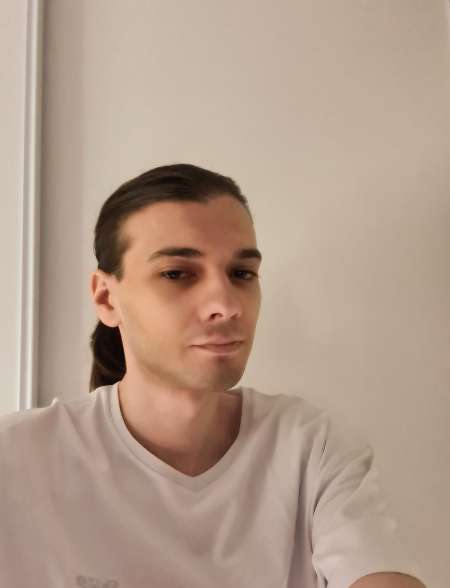 jeune homme puceau cherche une femme cougar