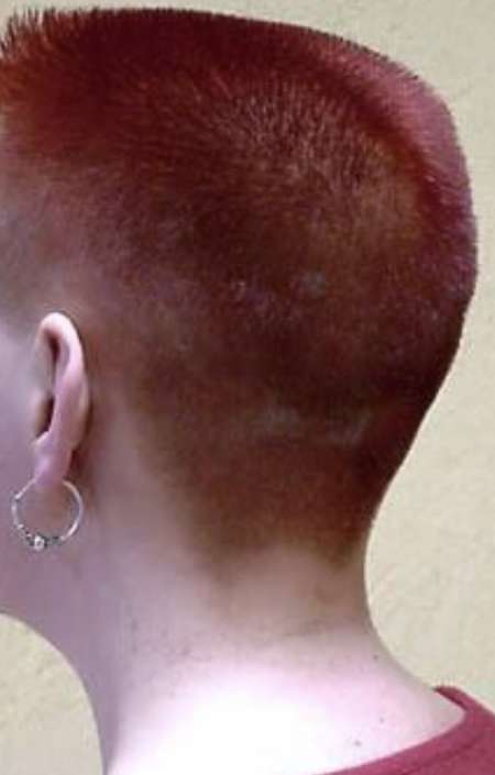 Recherche coiffeur pour �tre tondue