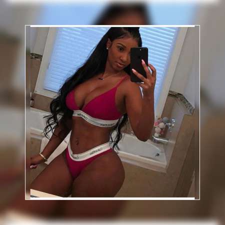  Belle angie de retour pour paris