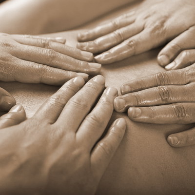 Massage �rotique � 4 mains H+F - Plume