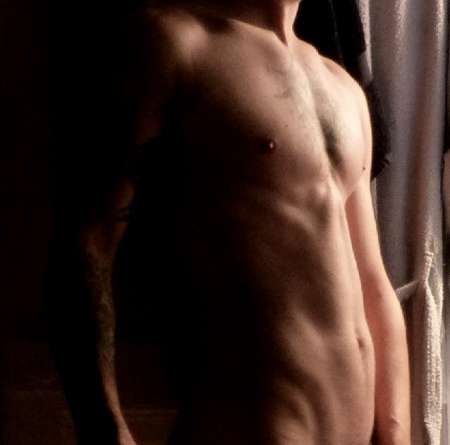 Jeune homme pour rencontre avec femme