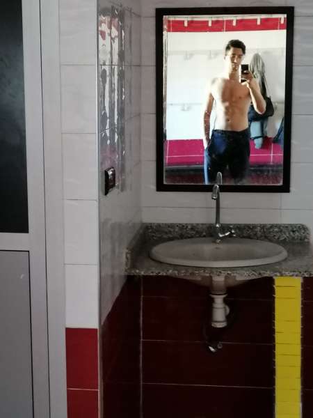 Je cherche une femme �g�e ou un couple