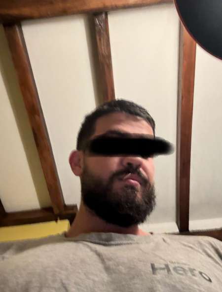 H 25 ans cherche plan Q avec jeunette