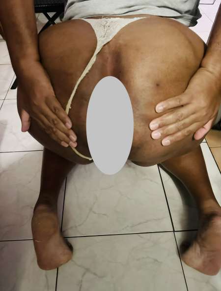 Humm tu as besoin vider tes couilles de sportif ?