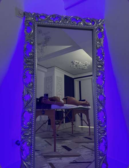 Angelina profissional de massagem