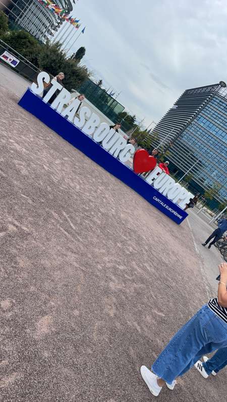 Pour femme s�rieuse