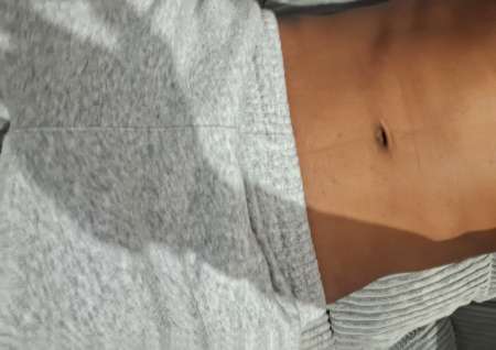 H Black cherche femme seule ou en couple lesbienne