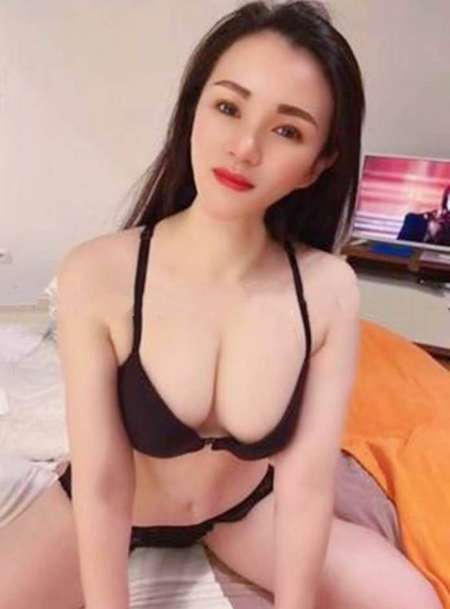 nouvelle femme de massage nu