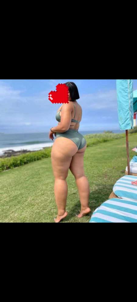 chatte chaude sur LE PORT