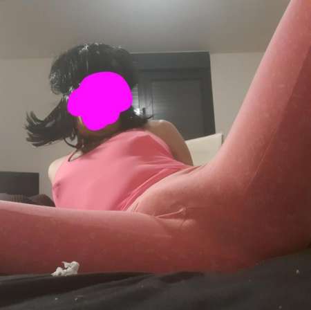 Mounira travesti beurette d�butante