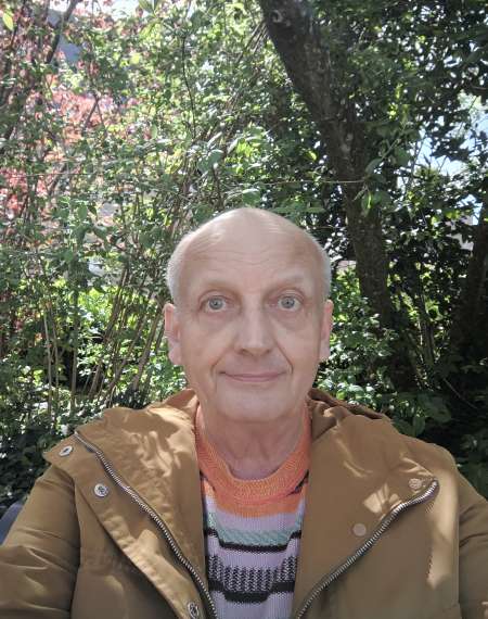 Retrait� propose massage pour femme