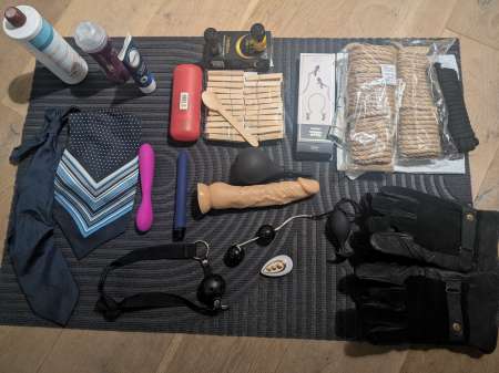 Alpha dominant pour pratique BDSM