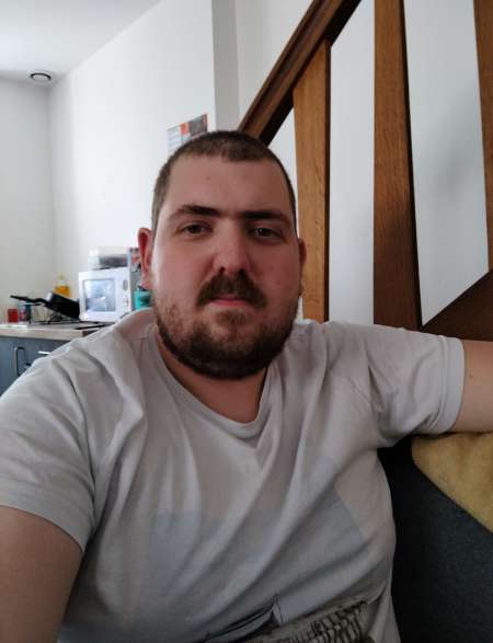 Recherche(s) un(s) trans ou plus