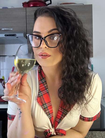 Belle Tania Portugaise eff�min�