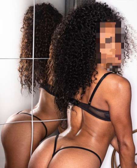 Murielle la petite m�tisse sexy