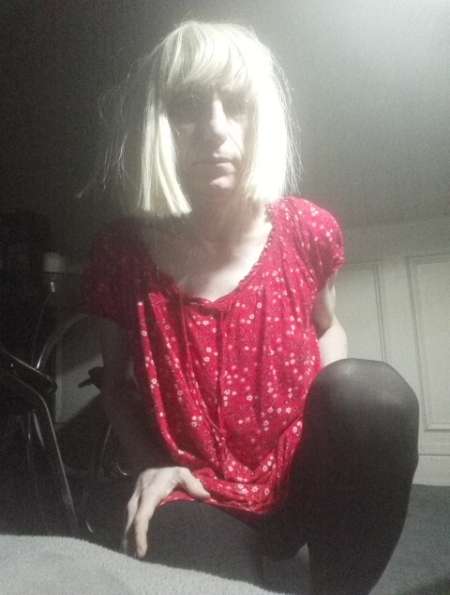  Travesti blonde pour blacks sans capote � paris