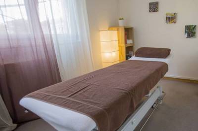 Masseur charmant pour femme et couple