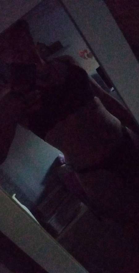 Je cherche une personne qui pourrait me f�minines