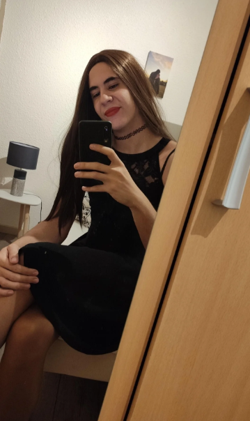 F�minisation pous�e