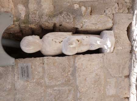 Offre massage / cunni � femme discr�te