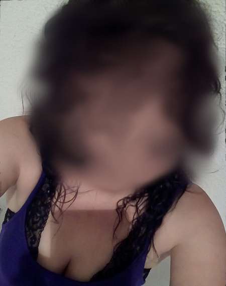 Couple s�rieux cherche une Femme docile.