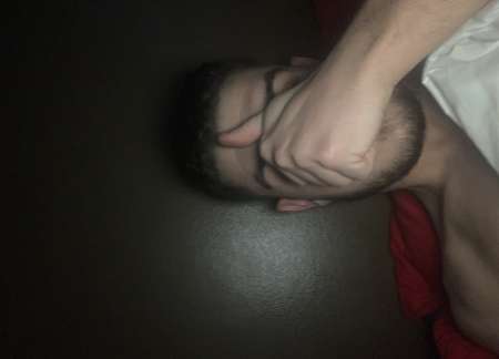 Jeune de 23 ans cherche femme pour plan cul