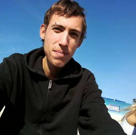 Femme cougar et riche