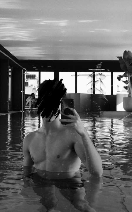 Je cherche un femme qui veut un cool jeune homme