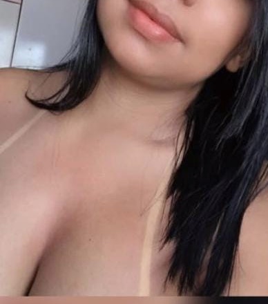 Brasileirinha quase um anjo.