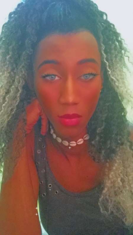 Tr�s bonne salope avec local � d�monter