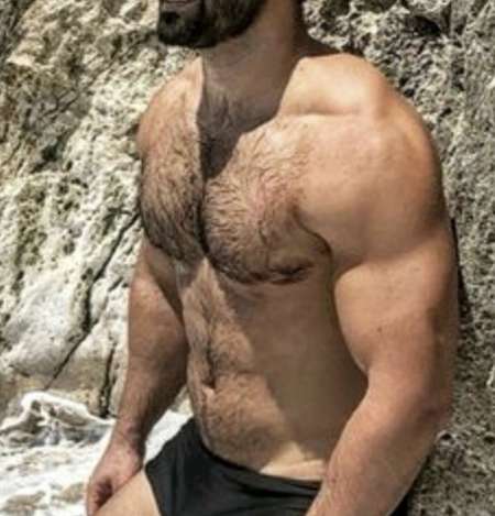 Bogoss looking for a sugar-mom