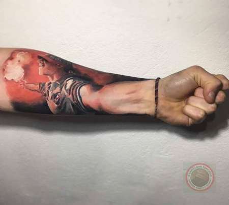 Homme propose des plans en journ�e pour femme