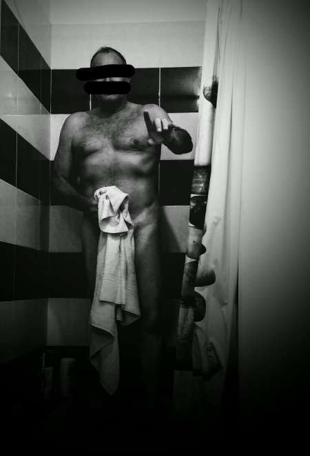 Mature CHERCHE jeune et mince TRAV ou TRANS