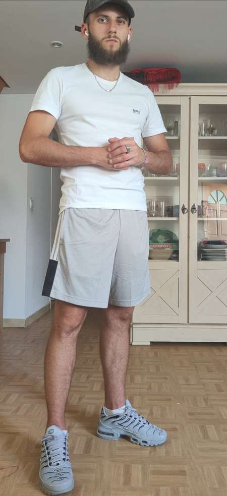 Gigolos pour femme mur massage moment de d�tente