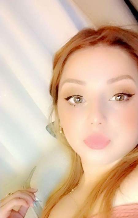 Jeune fille de 22 ans