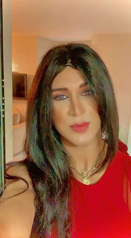 Travesti pr�t � vous plaisir