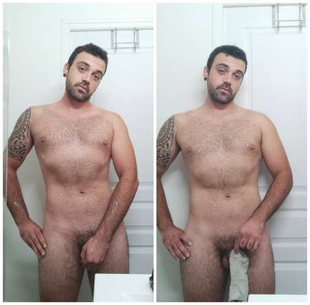 Beau gosse compl�tement � poil