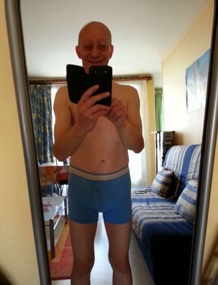 HOMME CHERCHE FEMMES POUR "F�TICHISME DES PIEDS