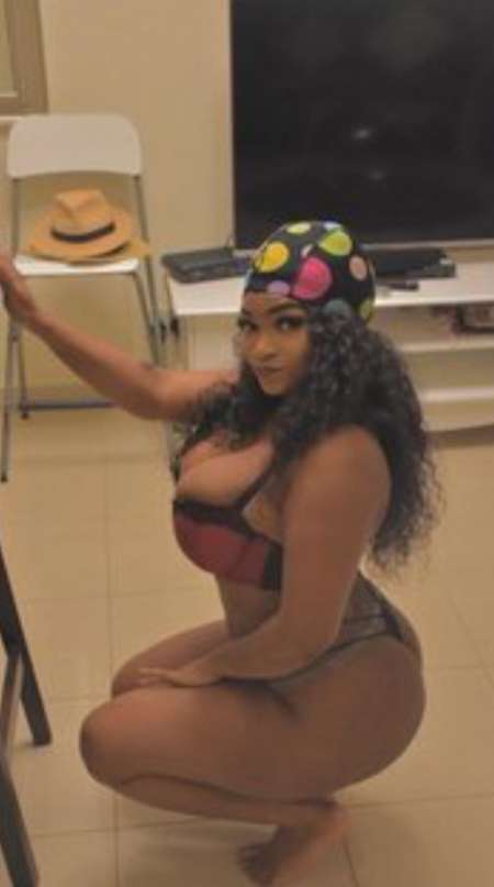 BELLE_LILLY FEMME AFRICAINE