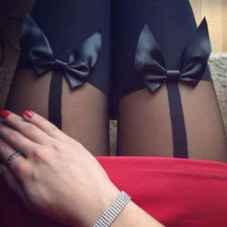  Femme pulpeuse f�minine