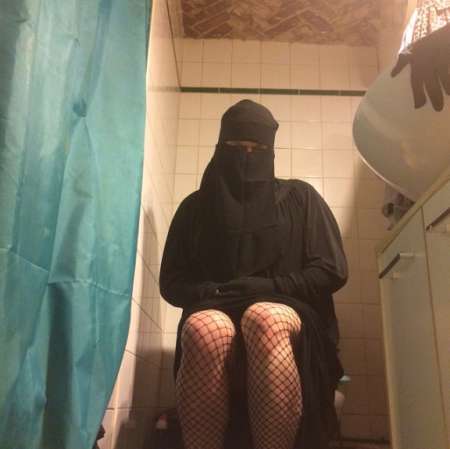 TRAVESTIE ZAMEL KHABA KELBA SOUMISE POUR RAJEL