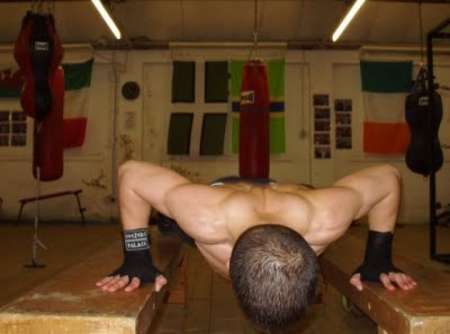 Rech rebeu violent pieds puants 18-20 ans