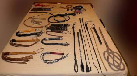 Maitre Fesseur recherche fesses � battre...