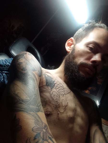 Accompagnant sexuelle mais �galement escort boy