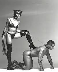 Homme soumis cherche une dominatrice plan payante