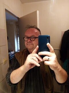 bonjour h61 ans pour femme et 3ieme sex