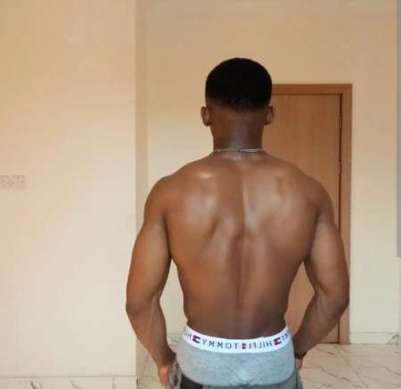 Escort boy baiseur professionnel