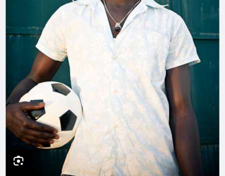 Homme cherche une femme adorable